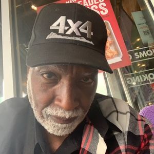 Meet your Posher, Jerome